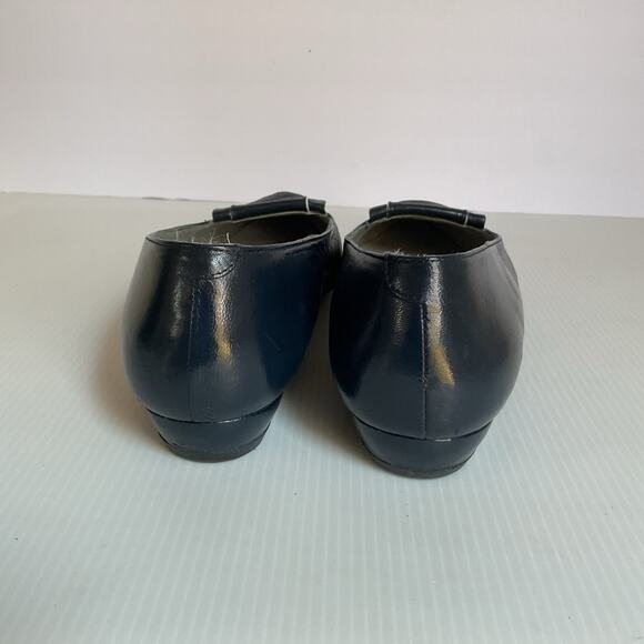 Pappagallo Flats Vintage Navy Blue Leather8.5M Made in Spain Gold Anchor Loafer - Picture 5 of 14